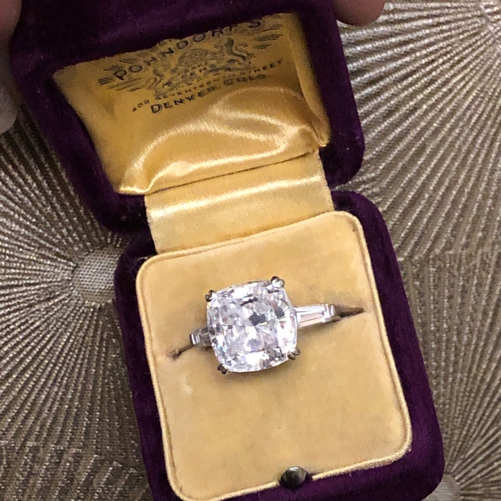 14k white gold cushion engagement ring
